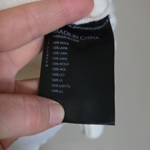 Club Monaco Cream Wool Turtleneck Sweater Size XS - Picture 3 of 3